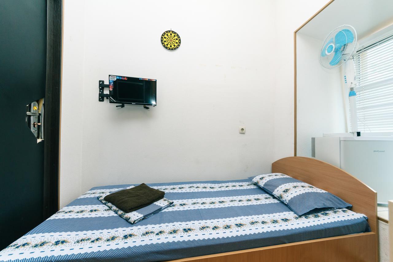 Small Room Near Independence Square Kiew Exterior foto